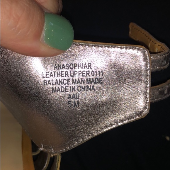 Nine West heels - Picture 4 of 5